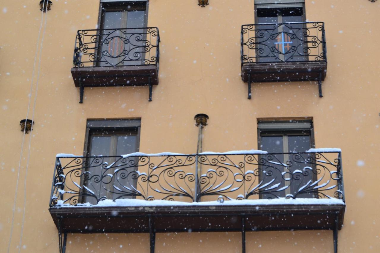 Hotel Bellavista Bellver de Cerdanya Kültér fotó