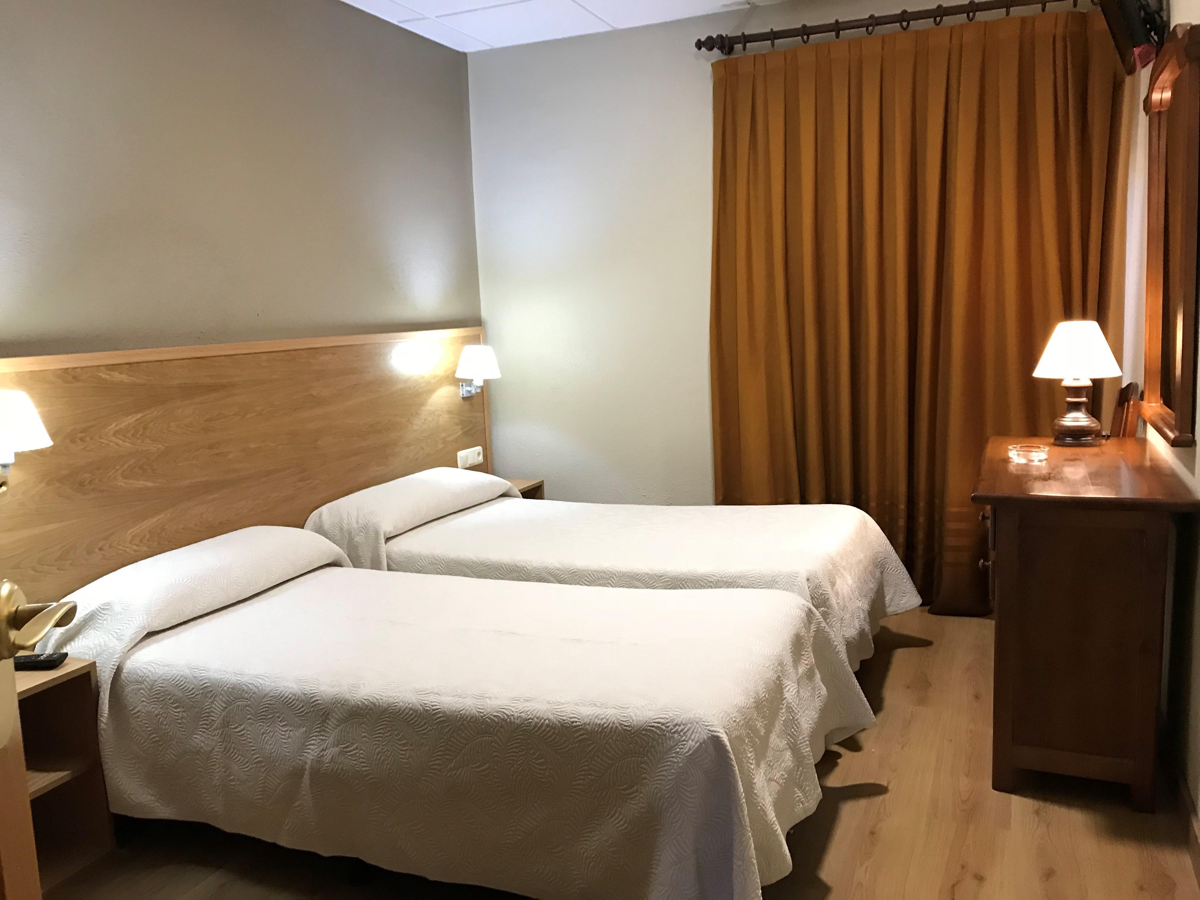 Hotel Bellavista Bellver de Cerdanya Kültér fotó