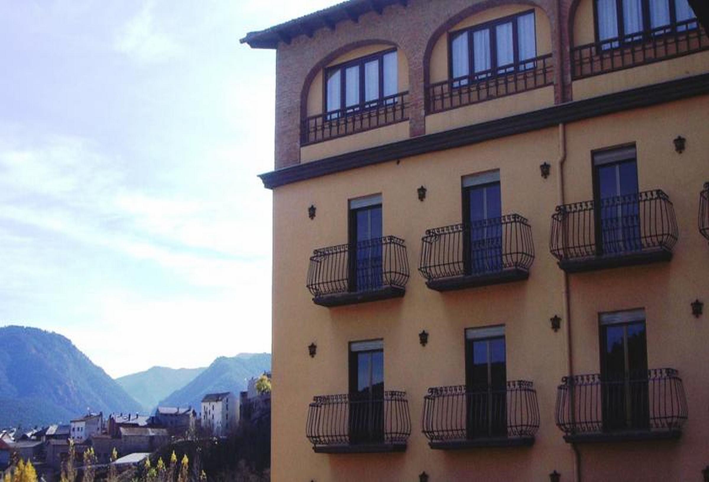Hotel Bellavista Bellver de Cerdanya Kültér fotó