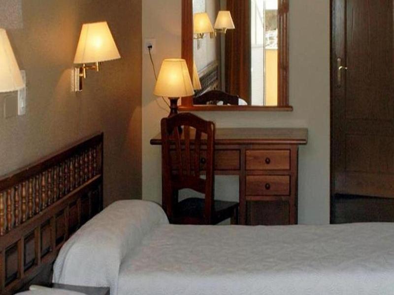 Hotel Bellavista Bellver de Cerdanya Kültér fotó